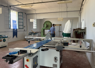 جمعية المشروع الإنشائي العربي تستلم معدات وماكينات لورشة النجارة بدعم من الوكالة التركية للتعاون والتنسيق (تيكا)