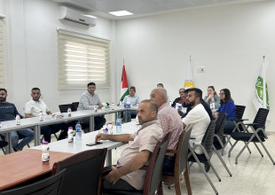وزارة الزراعة و الهيدرولوجيين الفلسطينيين ومؤسسة التعاون و ادارة المشروع الهولندي في زيارة الى جمعية المشروع الانشائي العربي.