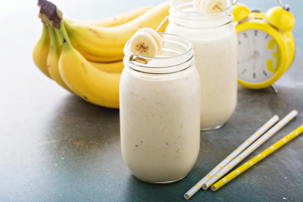 Banana and Milk Cocktail Recipe